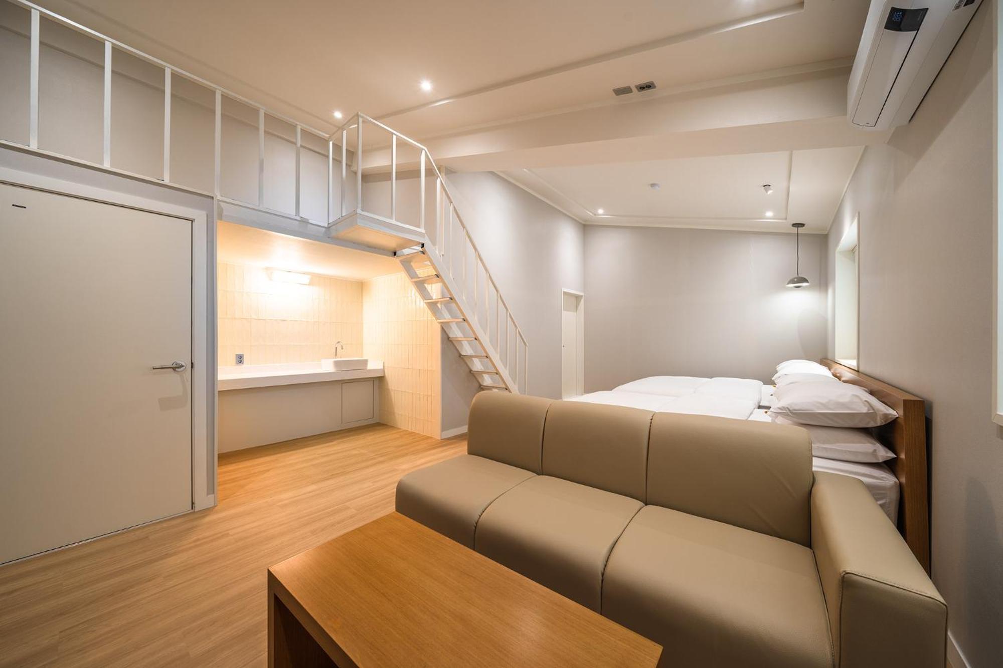 Mono Hotel Сувон Екстер'єр фото