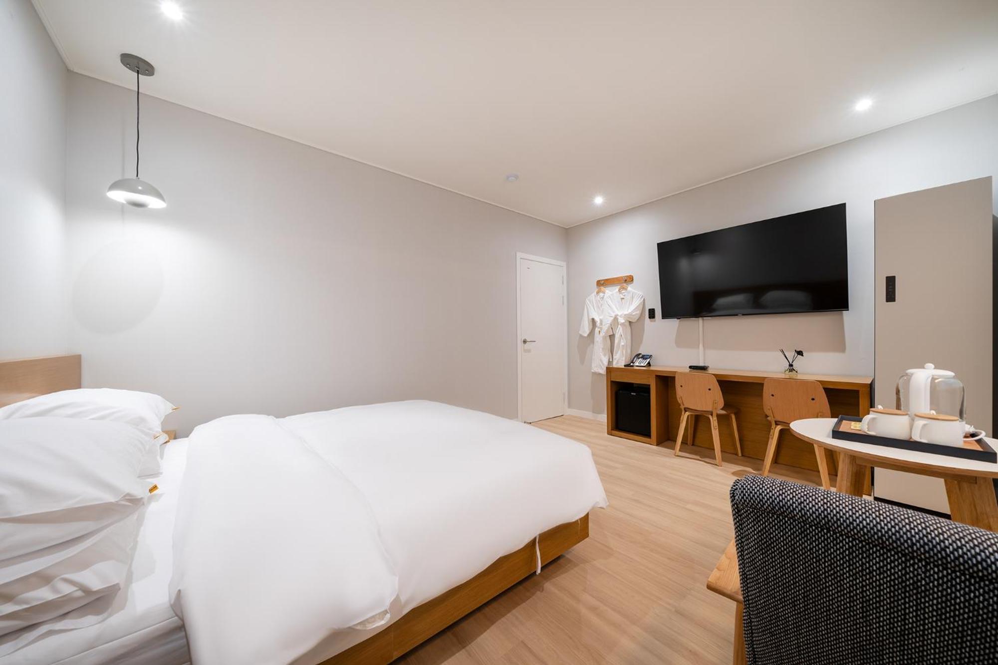 Mono Hotel Сувон Екстер'єр фото