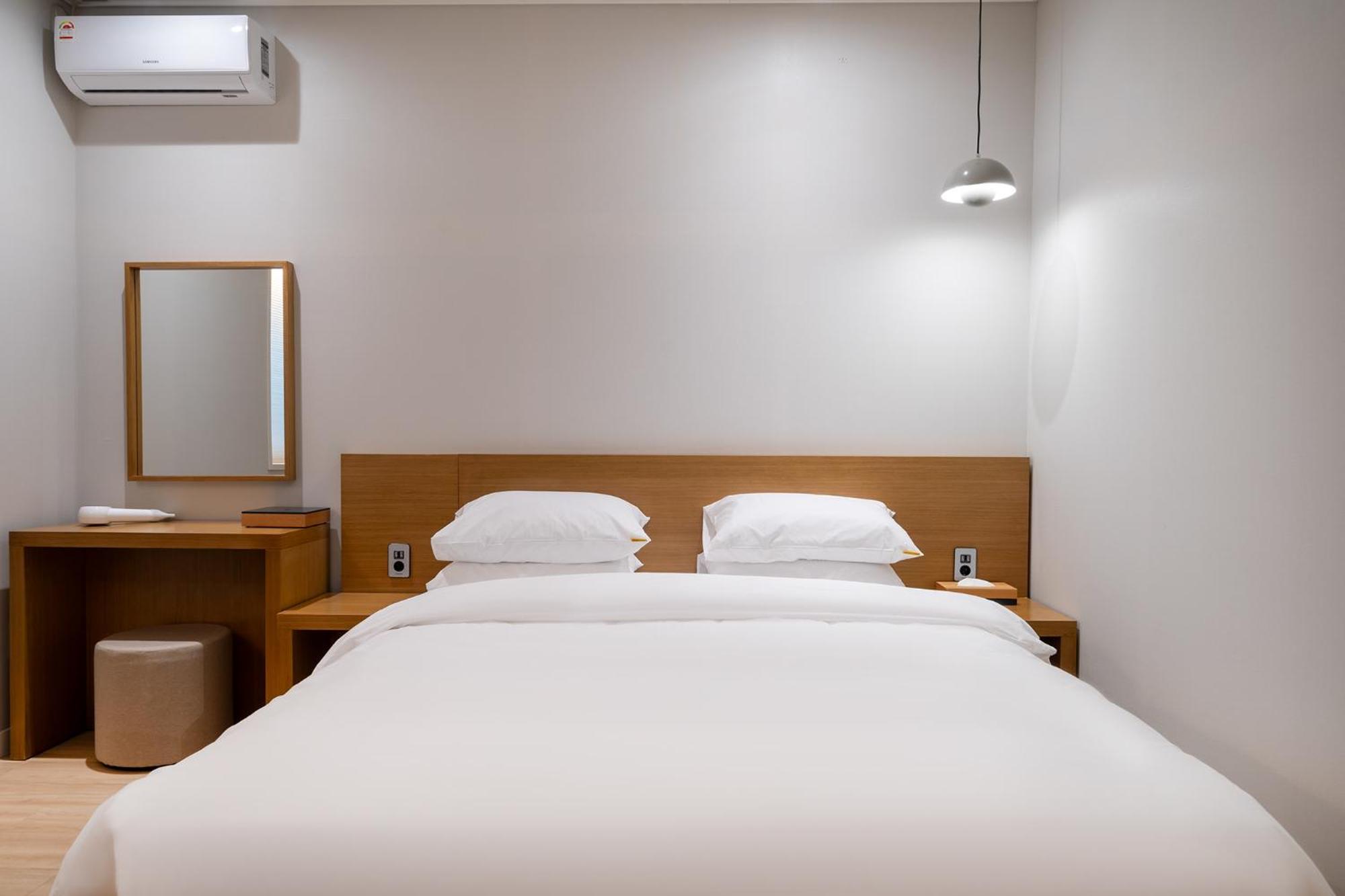 Mono Hotel Сувон Екстер'єр фото