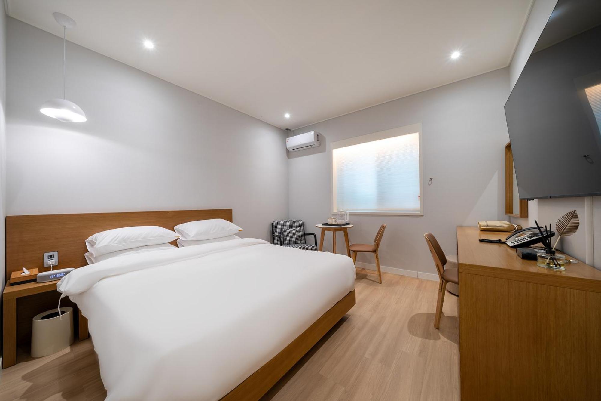 Mono Hotel Сувон Екстер'єр фото